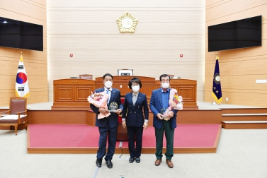 대천5동 우수시민 의장표창 시상